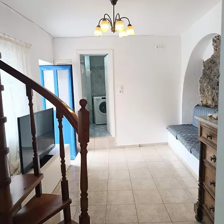 Perno Apartment Serifos Town